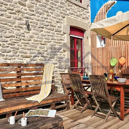 Localise - M11b - A La Pointe - Maison De Avec Jardin Entierement Clos - A 50m De La - 700m Du Centre - A Pied - Wifi Inclus - Draps Inclus - Animaux Bienvenus *
